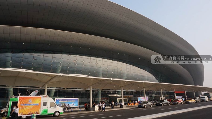 南宁吴圩国际机场 T2 航站楼外观