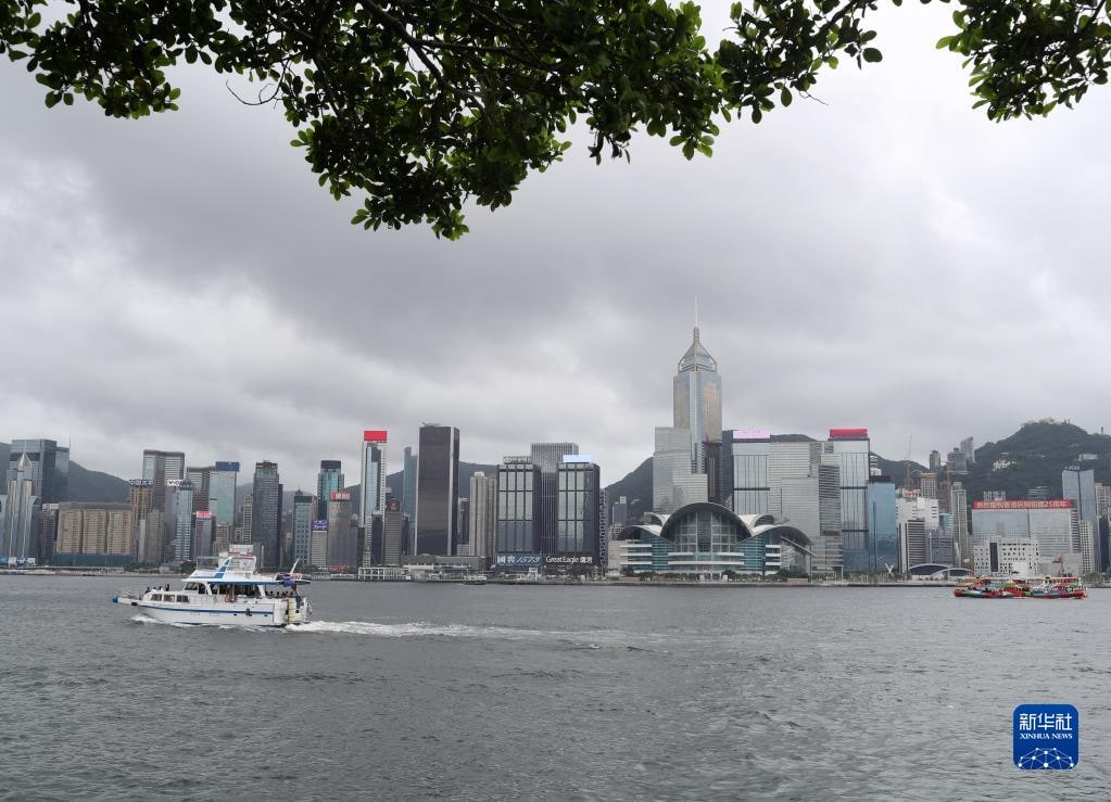 维多利亚港与港岛天际线