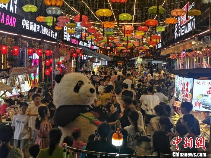 阳朔西街夜景